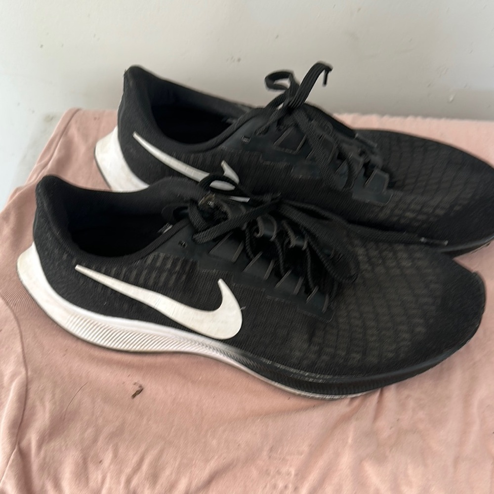 Nike Black and White Athletic Shoes